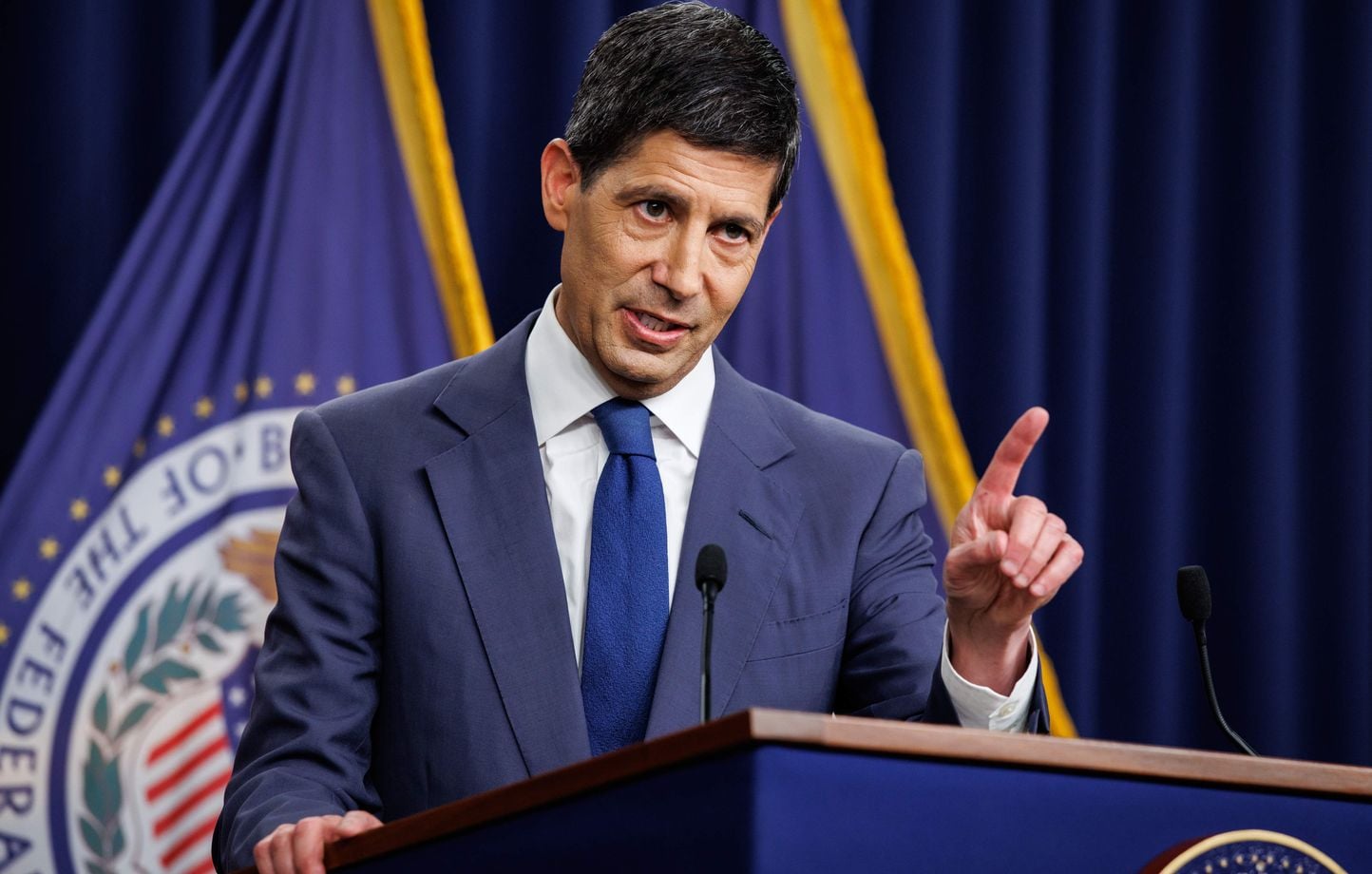 Pese a la alta inflación, la Fed mantiene sus tipos y eso no agrada a Trump Pese a la alta inflación, la Fed mantiene sus tipos y eso no agrada a Trump